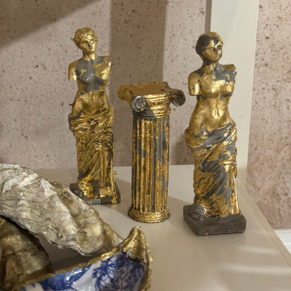 Gold painted Venus de Milo concrete statue with ring holder – Lily Glow Home Decor