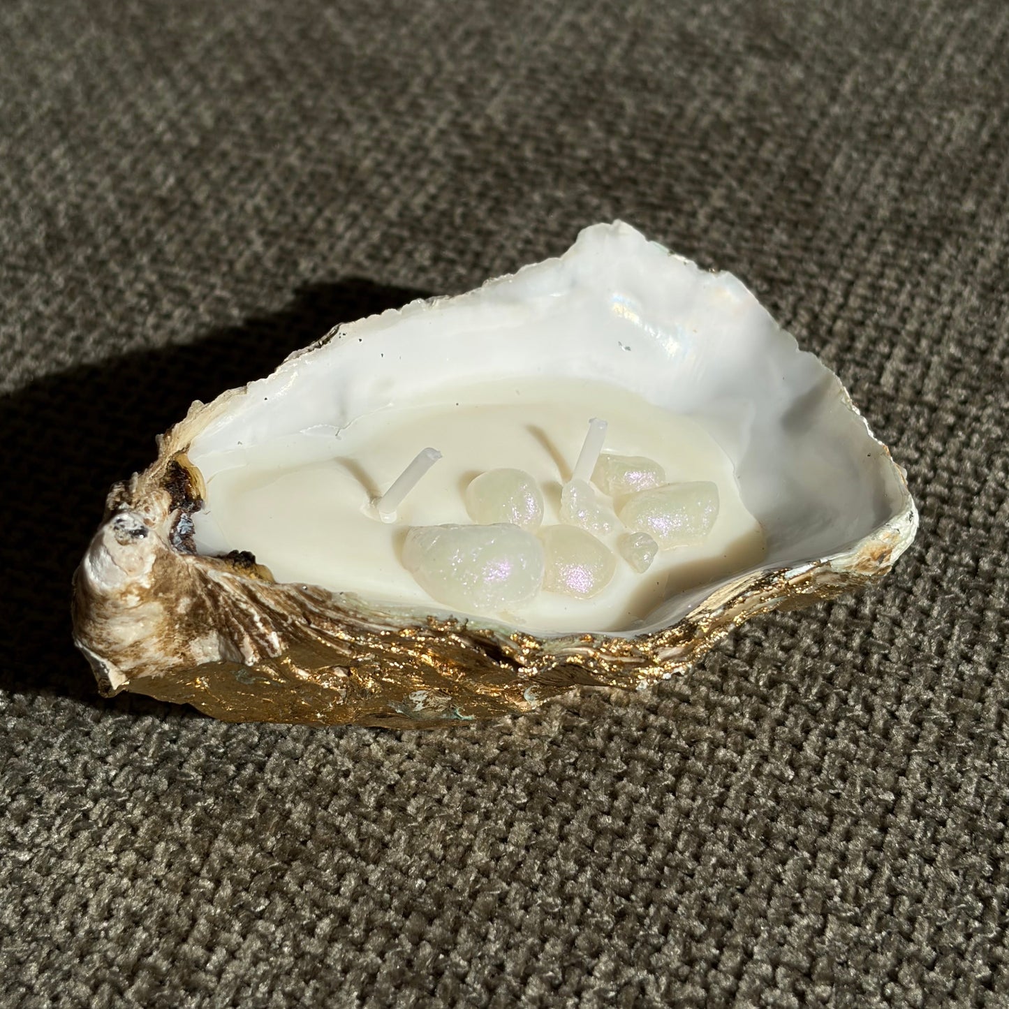 Gold-edged oyster shell candle with iridescent wax pearls – Lily Glow Home Decor